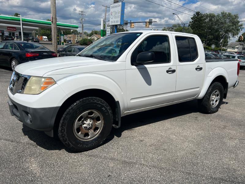 Nissan Frontier SL Crew Cab 4WD 2011