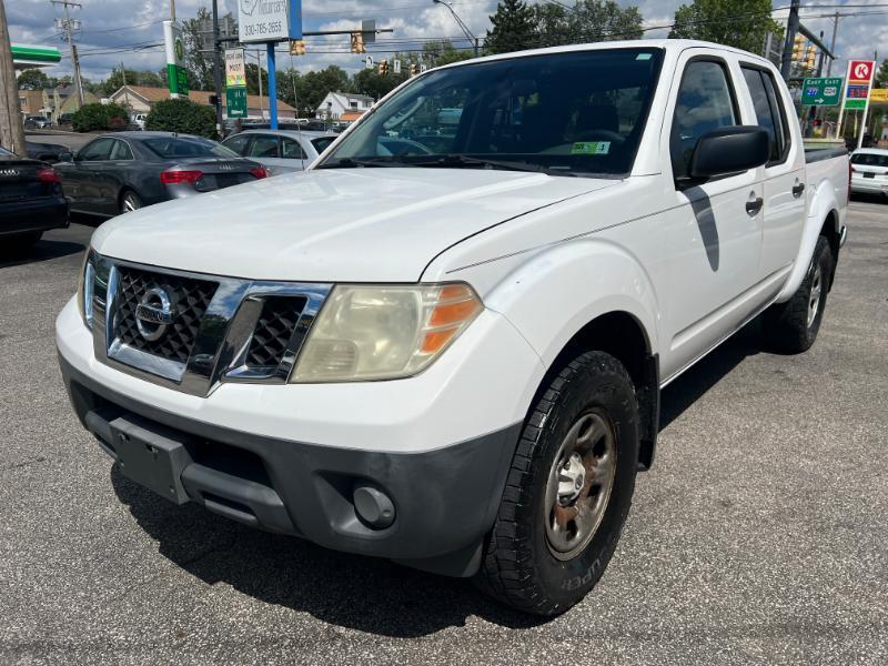 Nissan Frontier SL Crew Cab 4WD 2011
