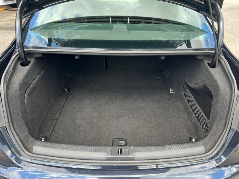 Audi A4 2.0T Sedan quattro Tiptronic 2013