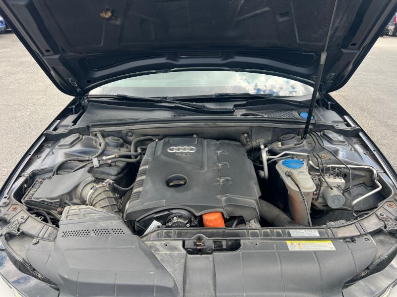 Audi A4 2.0T Sedan quattro Tiptronic 2013