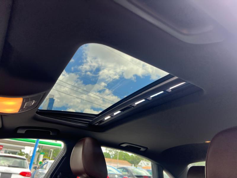 Audi A4 2.0T Sedan quattro Tiptronic 2013