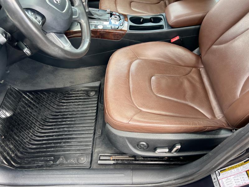 Audi A4 2.0T Sedan quattro Tiptronic 2013