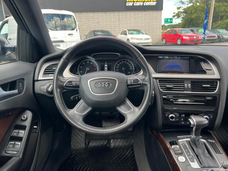 Audi A4 2.0T Sedan quattro Tiptronic 2013