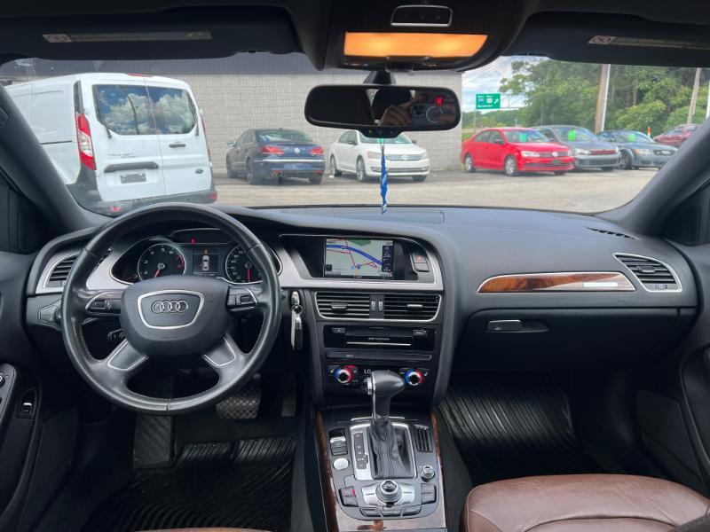 Audi A4 2.0T Sedan quattro Tiptronic 2013