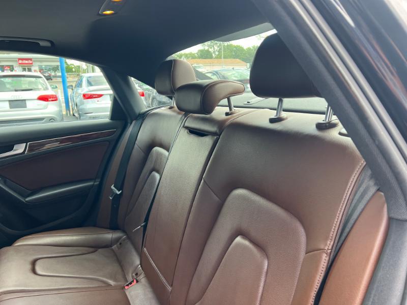 Audi A4 2.0T Sedan quattro Tiptronic 2013