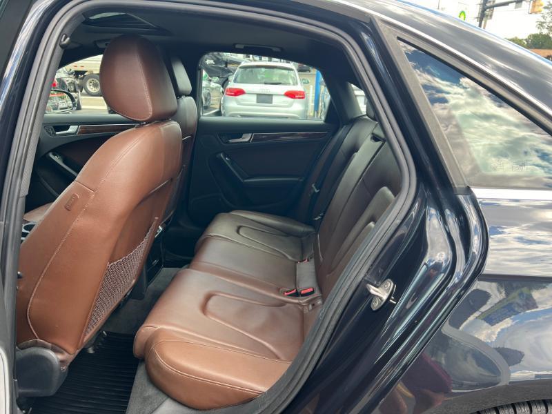 Audi A4 2.0T Sedan quattro Tiptronic 2013