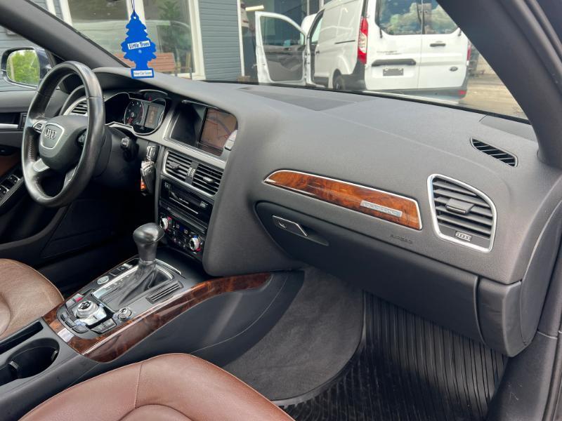 Audi A4 2.0T Sedan quattro Tiptronic 2013