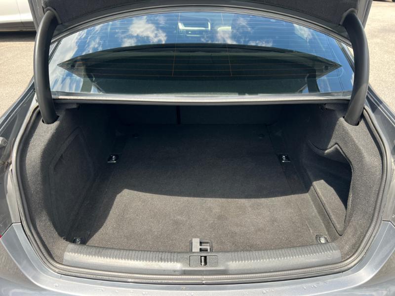 Audi A4 2.0T Sedan quattro Tiptronic 2015