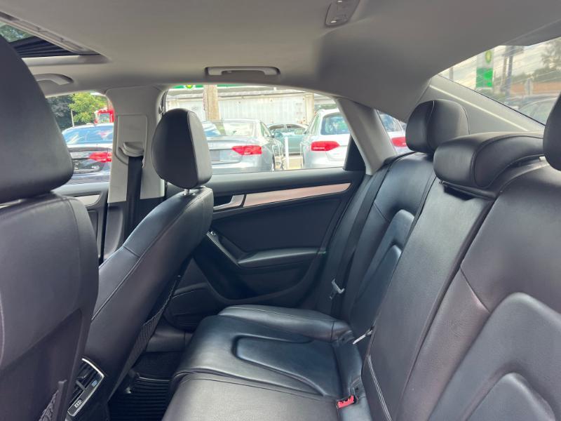 Audi A4 2.0T Sedan quattro Tiptronic 2015