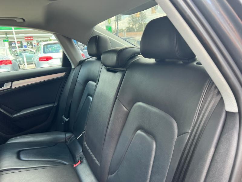 Audi A4 2.0T Sedan quattro Tiptronic 2015