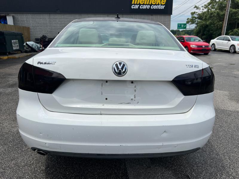 Volkswagen Passat 2.0L TDI SEL Premium 2013