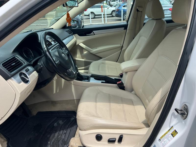 Volkswagen Passat 2.0L TDI SEL Premium 2013