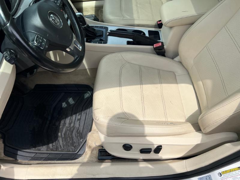 Volkswagen Passat 2.0L TDI SEL Premium 2013