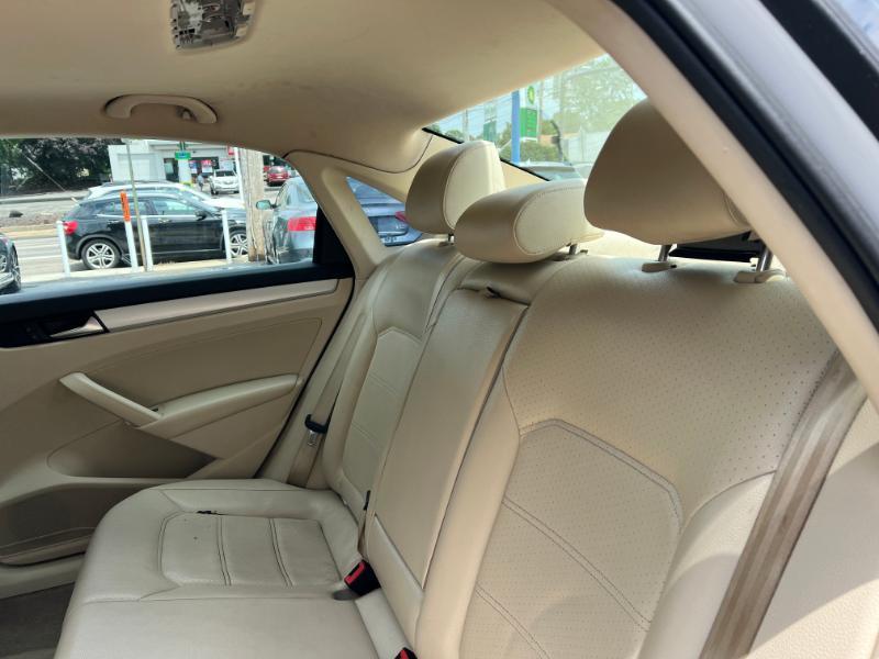 Volkswagen Passat 2.0L TDI SEL Premium 2013