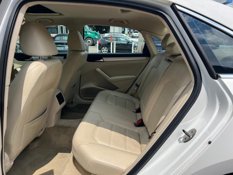 Volkswagen Passat 2.0L TDI SEL Premium 2013