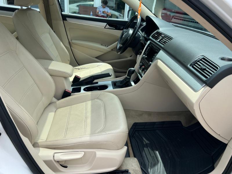 Volkswagen Passat 2.0L TDI SEL Premium 2013