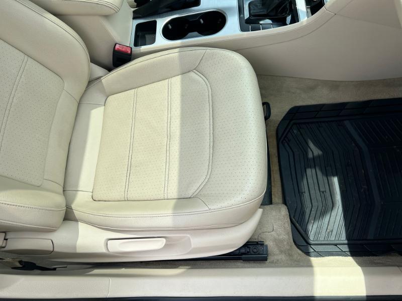 Volkswagen Passat 2.0L TDI SEL Premium 2013