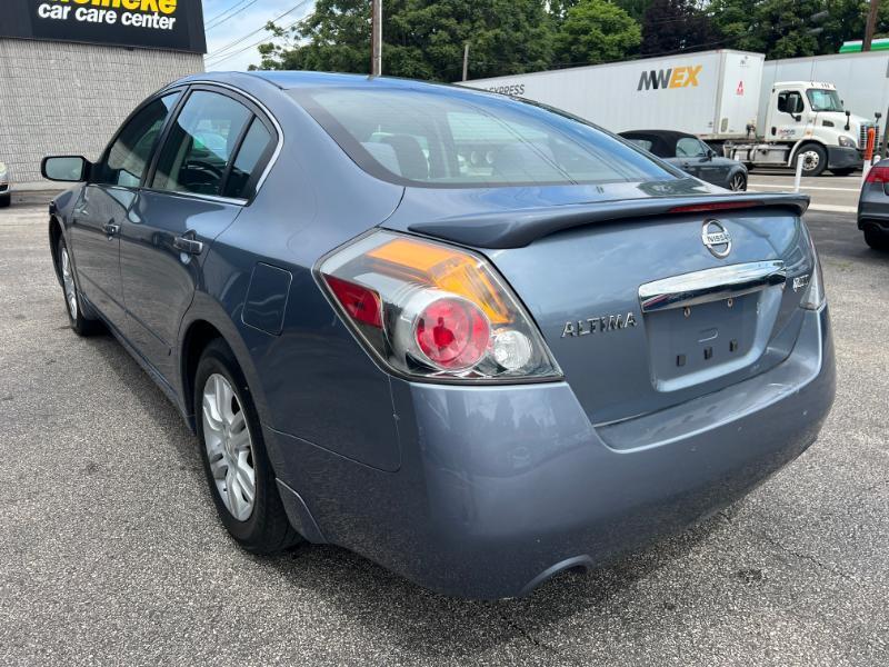 Nissan Altima 2.5 2012