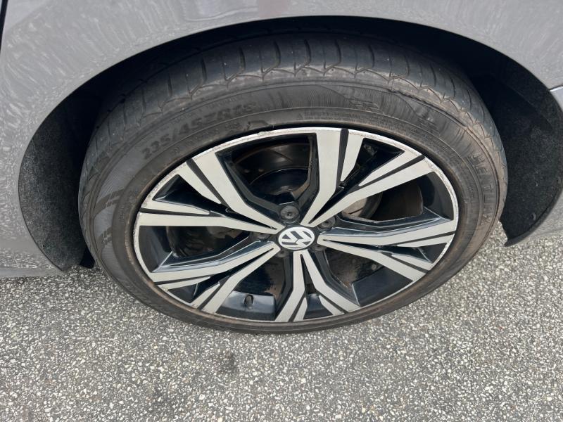 Volkswagen Passat SE 2021