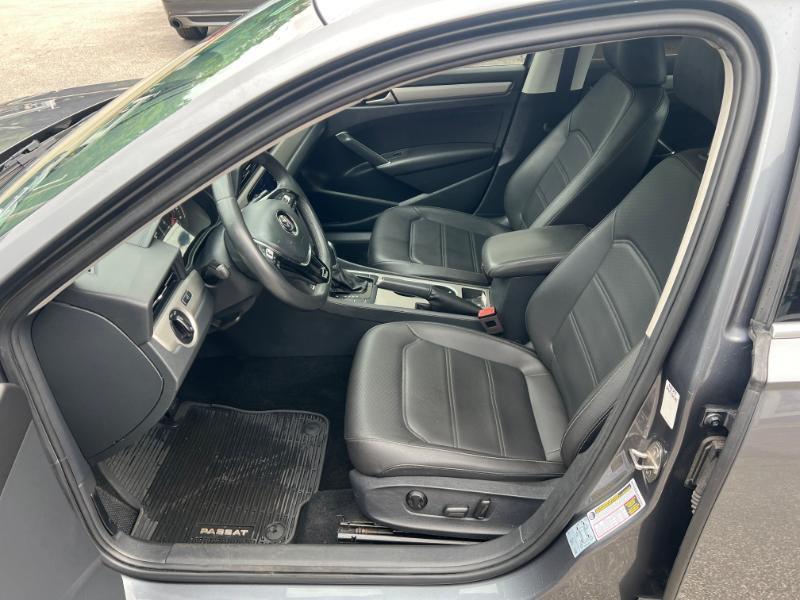 Volkswagen Passat SE 2021
