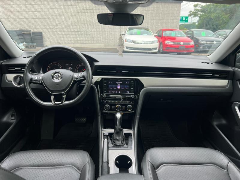 Volkswagen Passat SE 2021