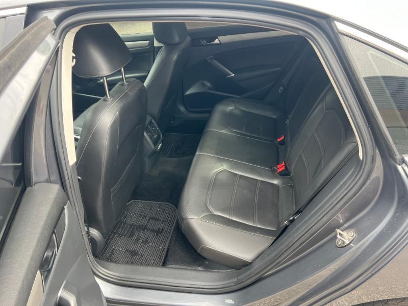 Volkswagen Passat SE 2021