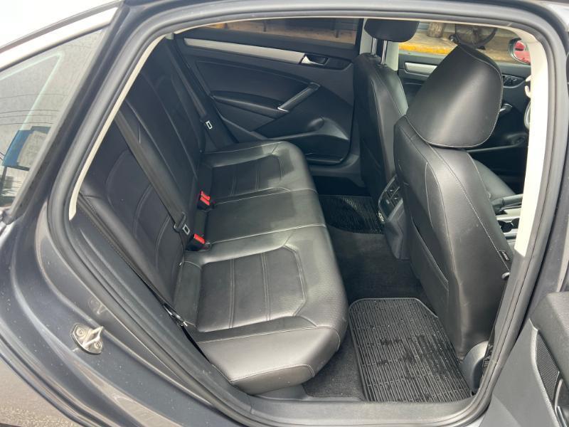 Volkswagen Passat SE 2021