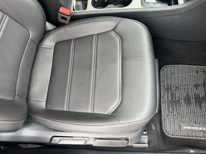Volkswagen Passat SE 2021