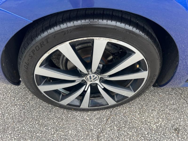 Volkswagen Beetle 2.0T Turbo 2013