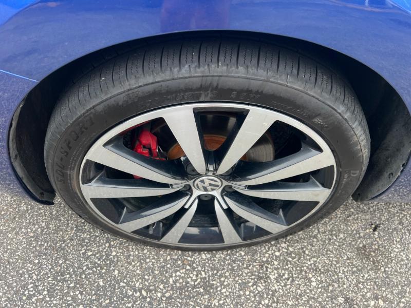 Volkswagen Beetle 2.0T Turbo 2013
