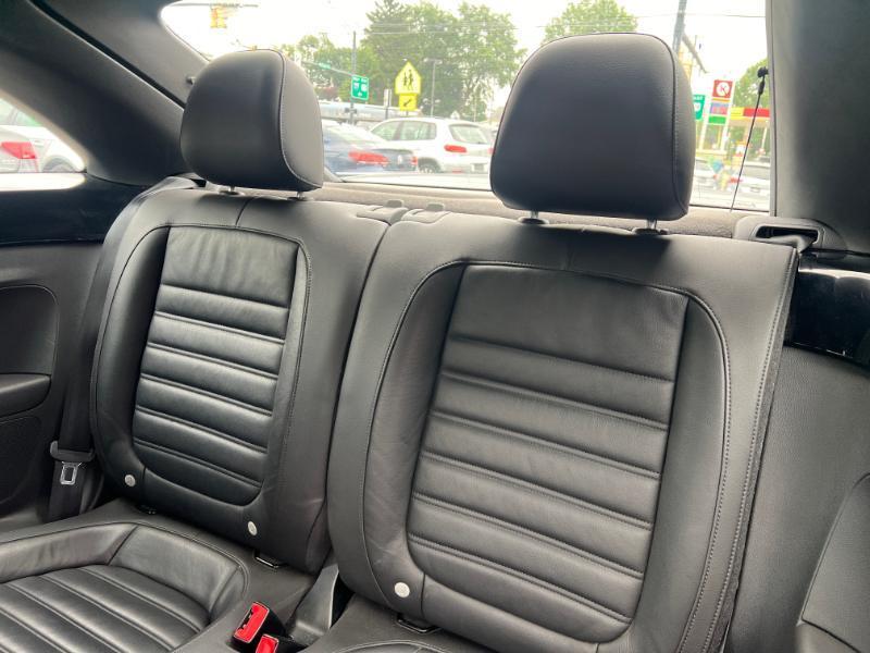 Volkswagen Beetle 2.0T Turbo 2013
