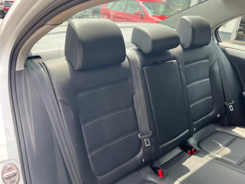 Volkswagen Jetta SE 2014