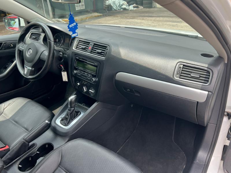 Volkswagen Jetta SE 2014