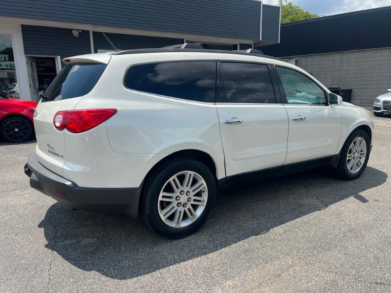 Chevrolet Traverse LT AWD 2011