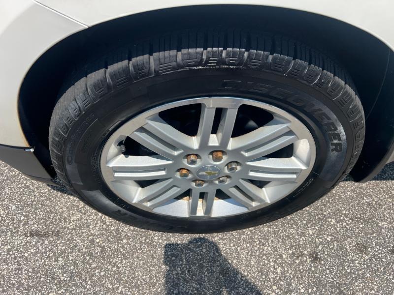 Chevrolet Traverse LT AWD 2011