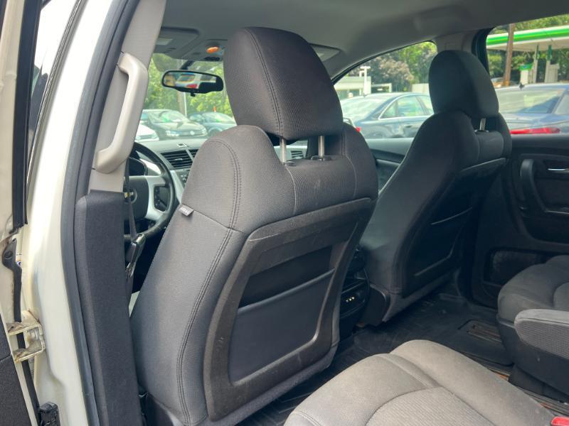 Chevrolet Traverse LT AWD 2011