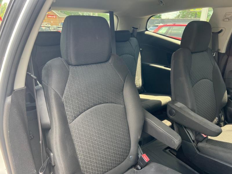 Chevrolet Traverse LT AWD 2011