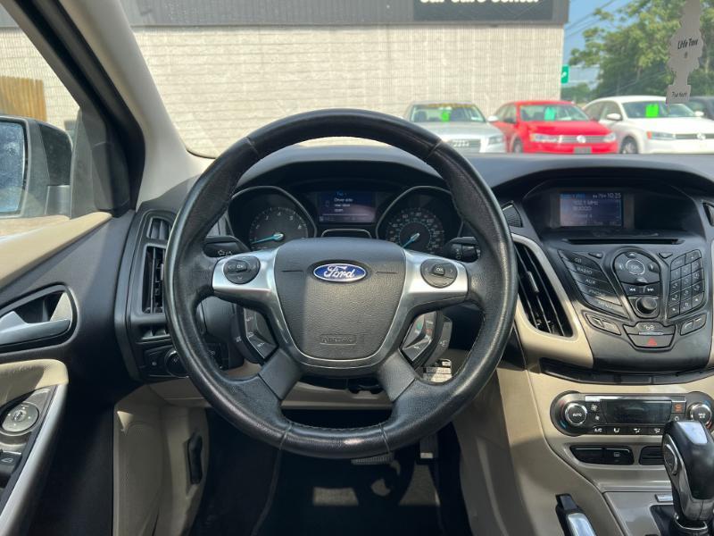 Ford Focus SEL 2012
