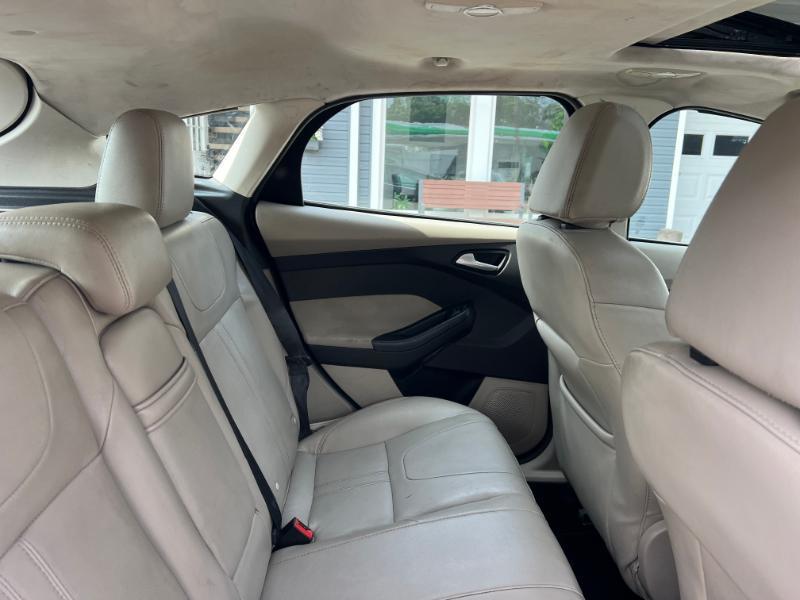 Ford Focus SEL 2012