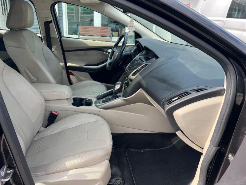 Ford Focus SEL 2012