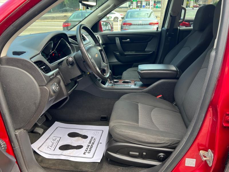 Chevrolet Traverse 1LT FWD 2013