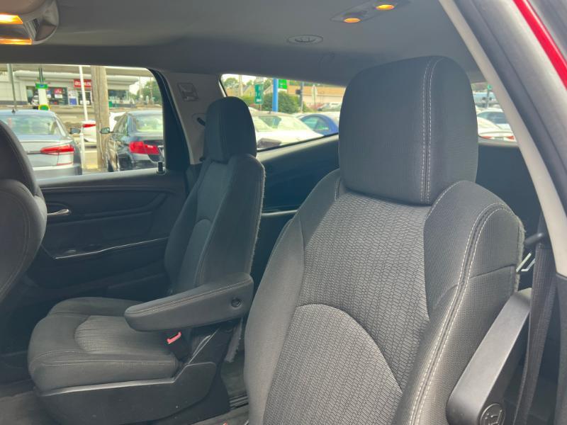 Chevrolet Traverse 1LT FWD 2013