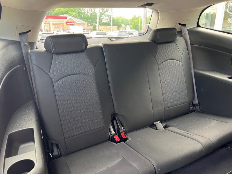 Chevrolet Traverse 1LT FWD 2013