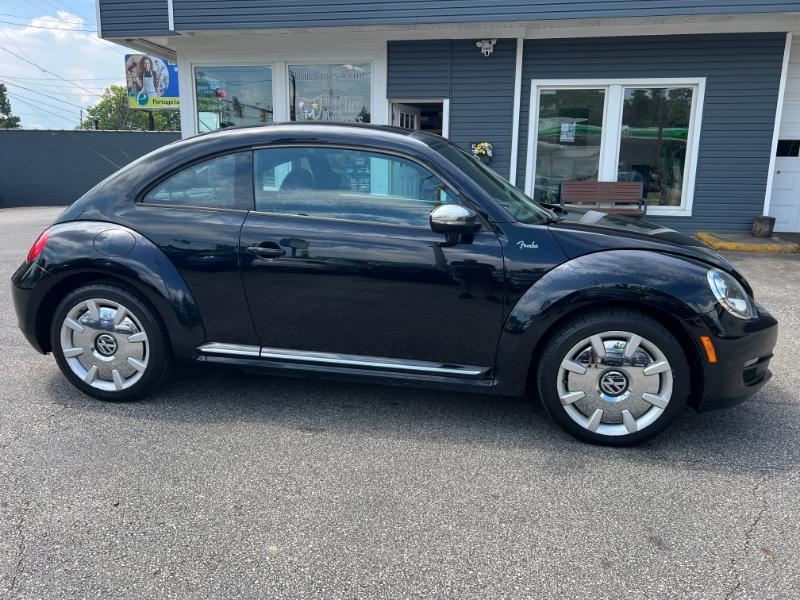 Volkswagen Beetle  2013