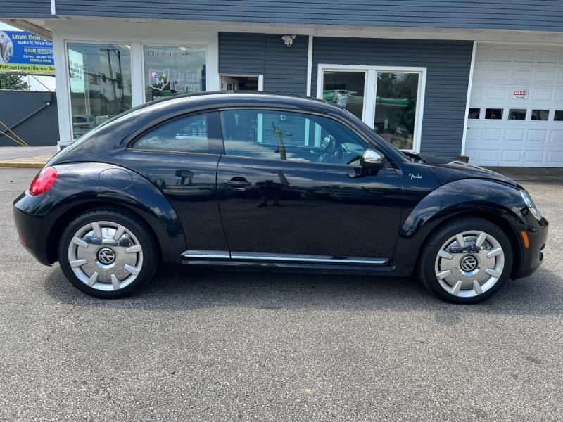 Volkswagen Beetle  2013