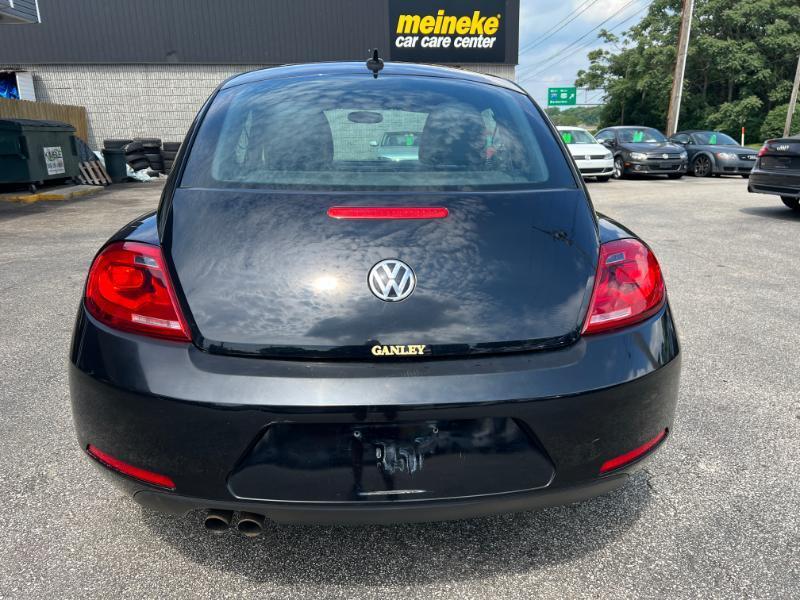 Volkswagen Beetle  2013
