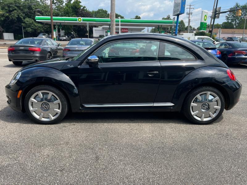 Volkswagen Beetle  2013
