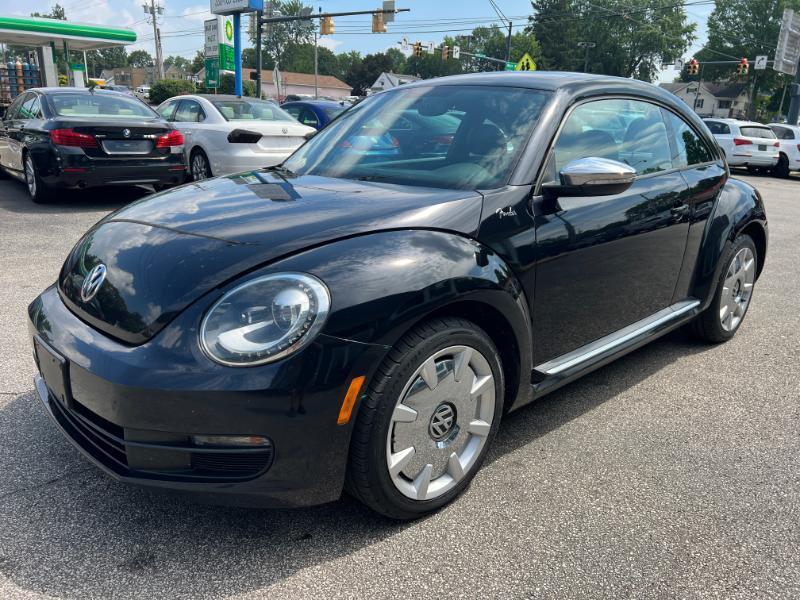 Volkswagen Beetle  2013