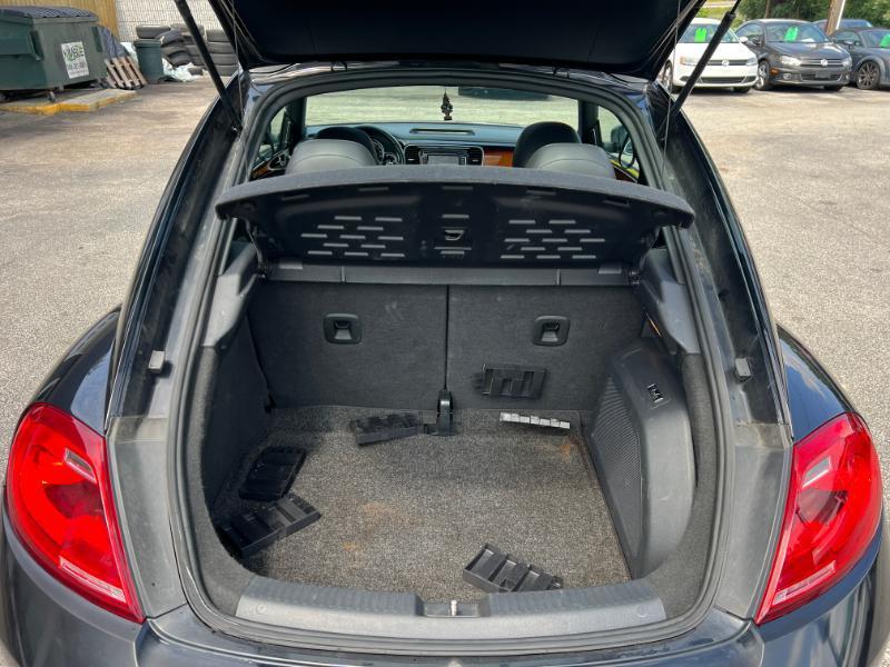 Volkswagen Beetle  2013