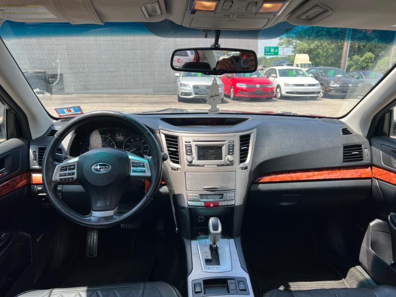 Subaru Legacy 2.5i Limited 2012